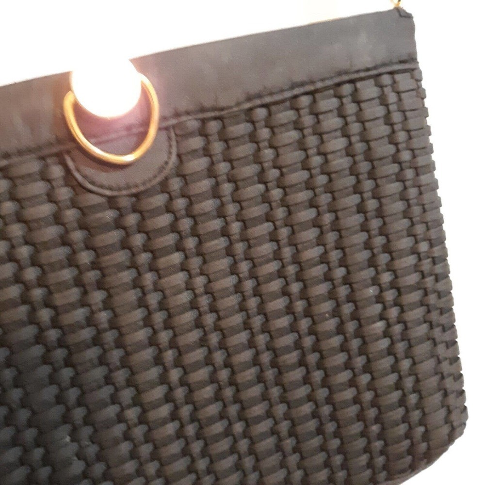 Black woven shoulder bag with double gold chain strap Magnetic closure 10x7x2 - Picture 2 of 8